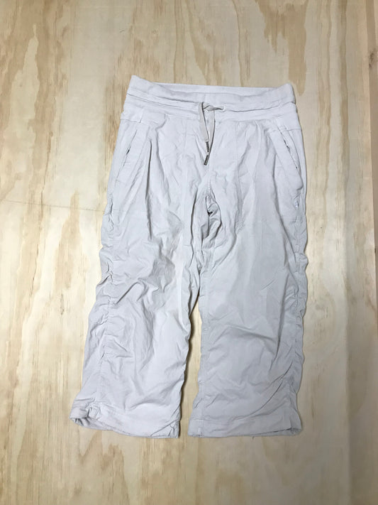 Lululemon capri  studio pant 6