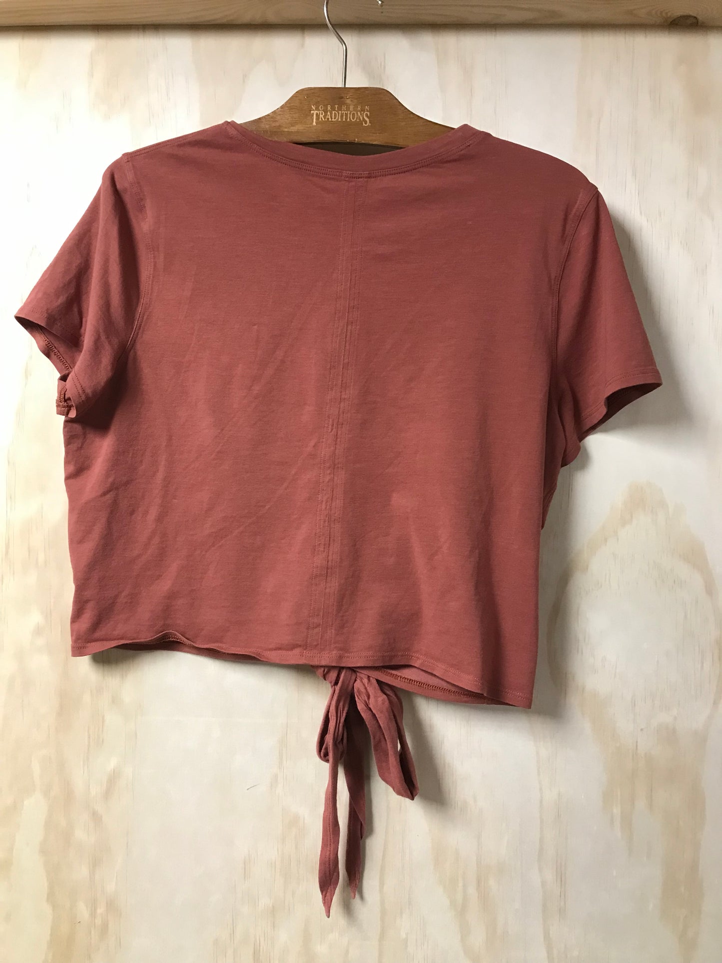 Lululemon tie TShirt S