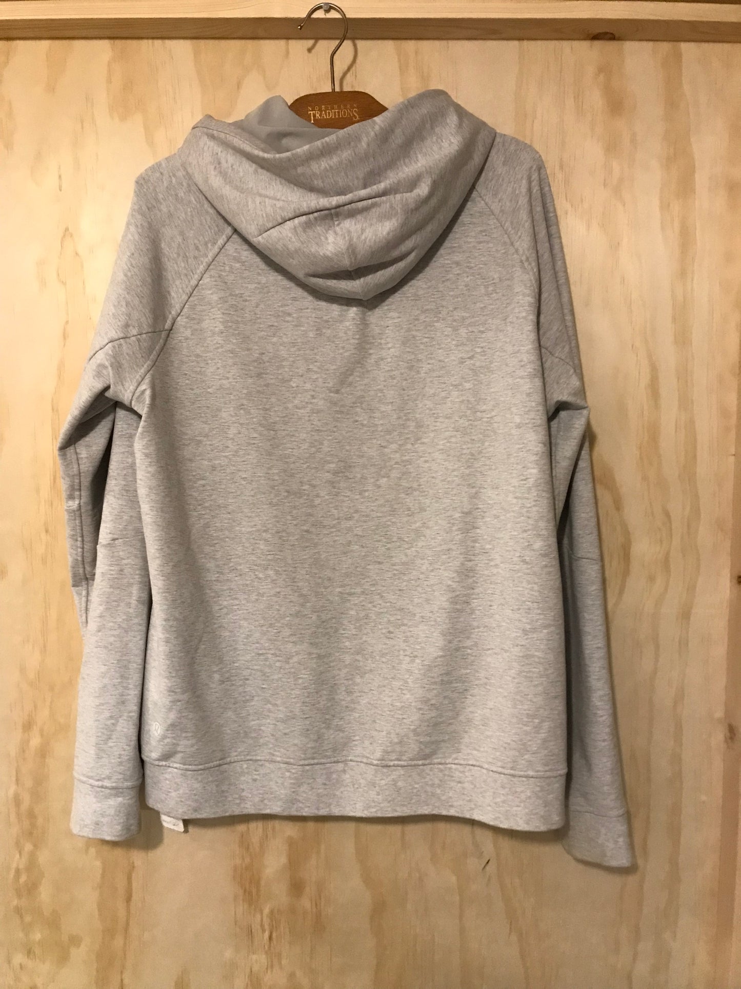 Lululemon pullover sweater L