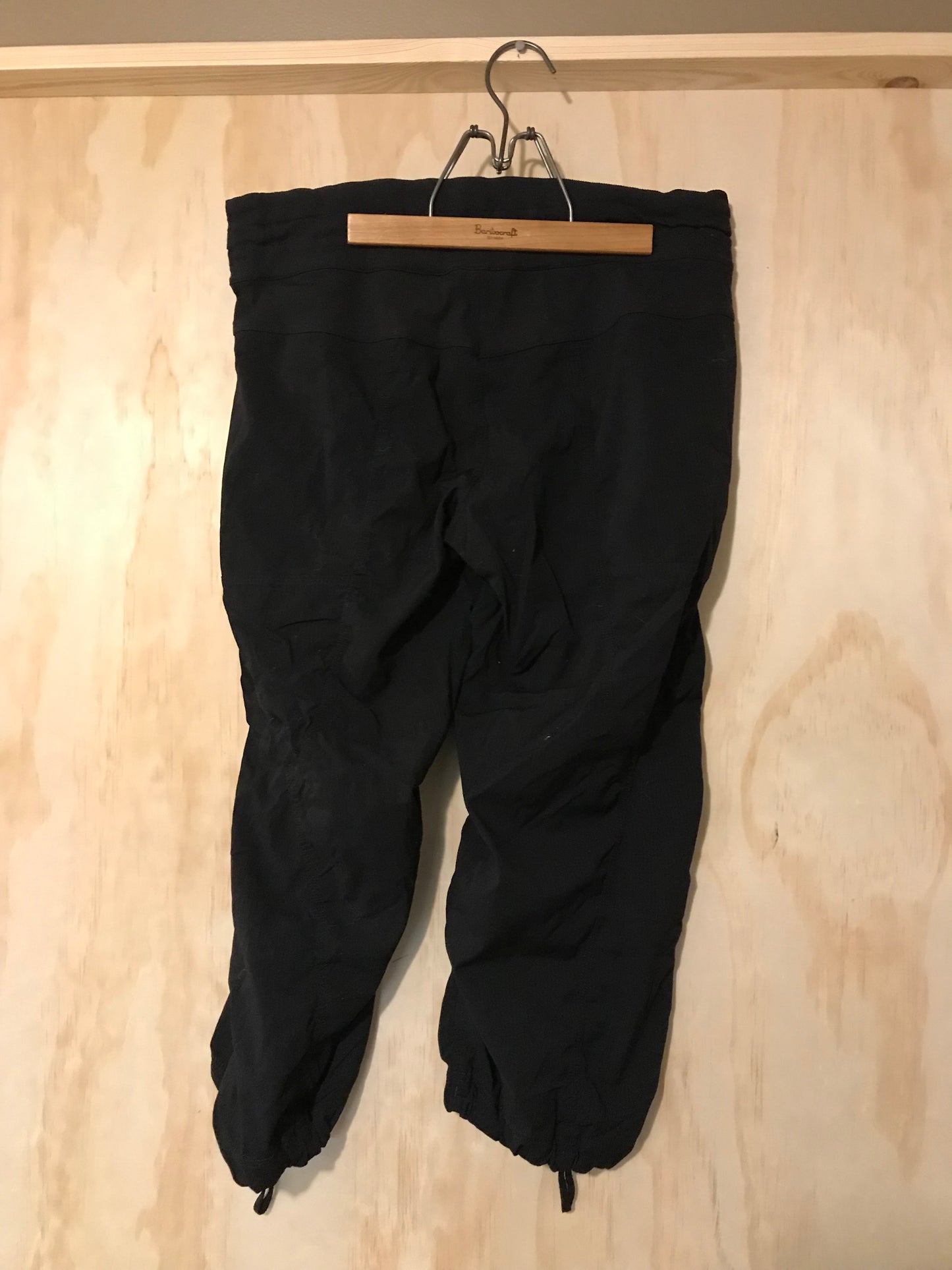 Lululemon crop studio pant M