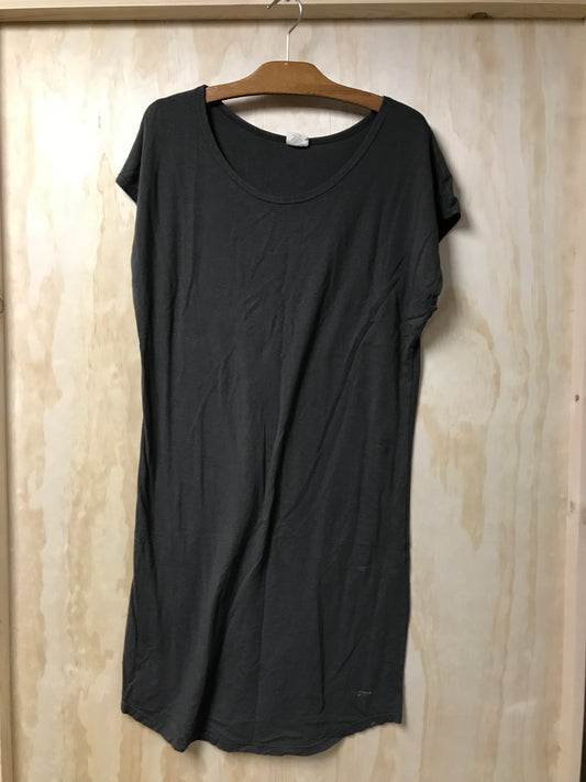 Butter cream T-shirt dress M