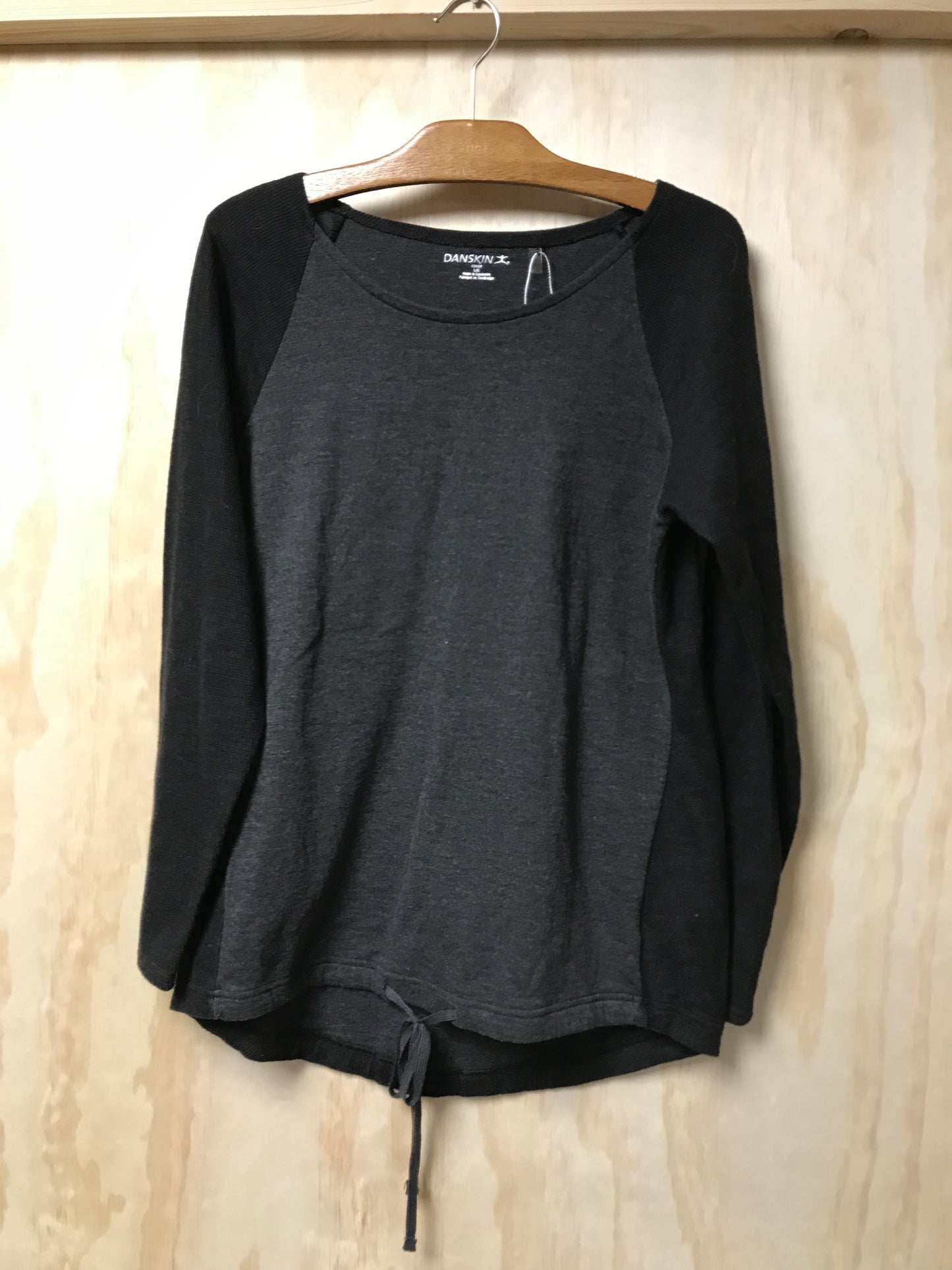 Danskin long sleeve L