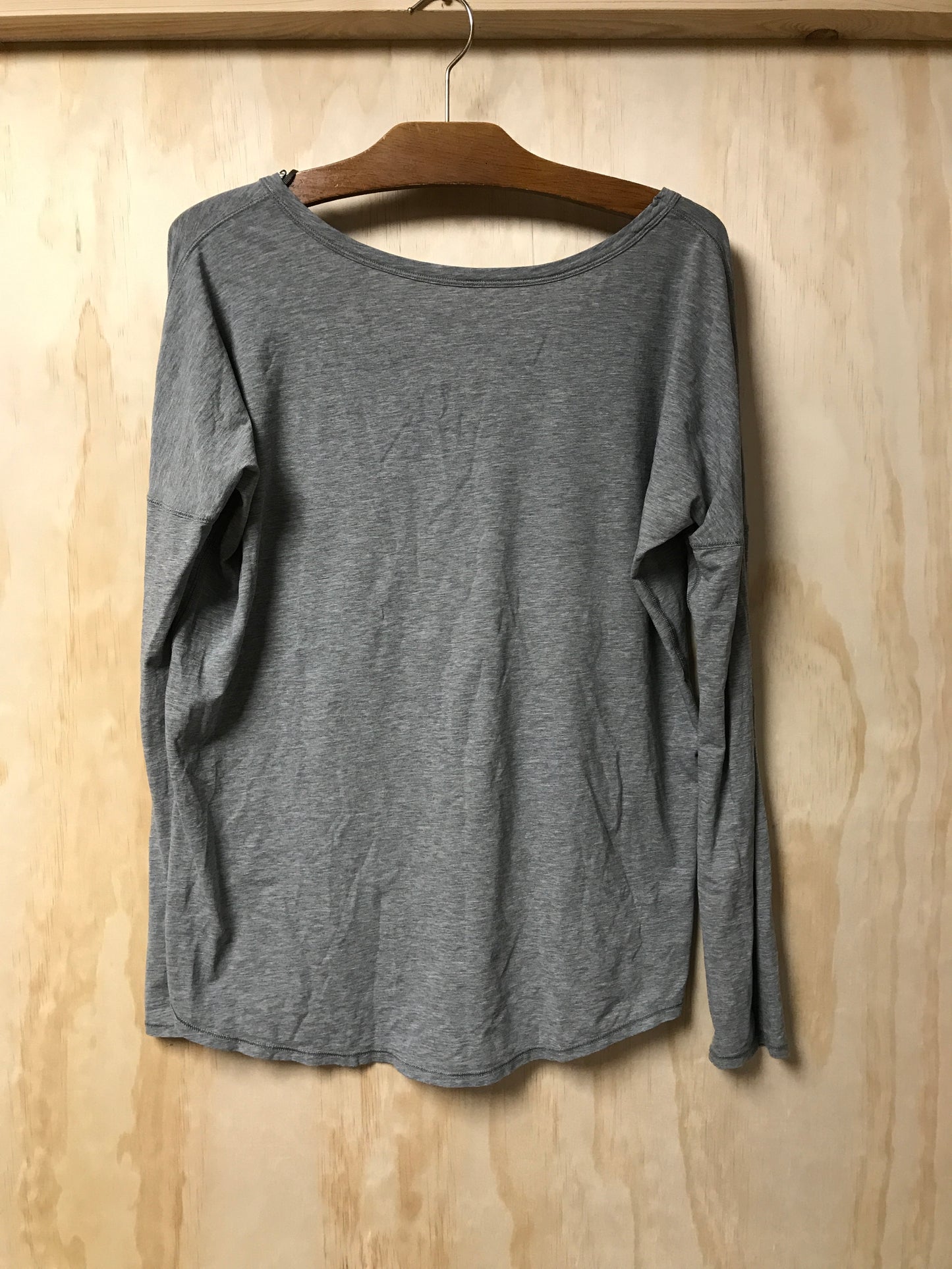 Lululemon long sleeve M