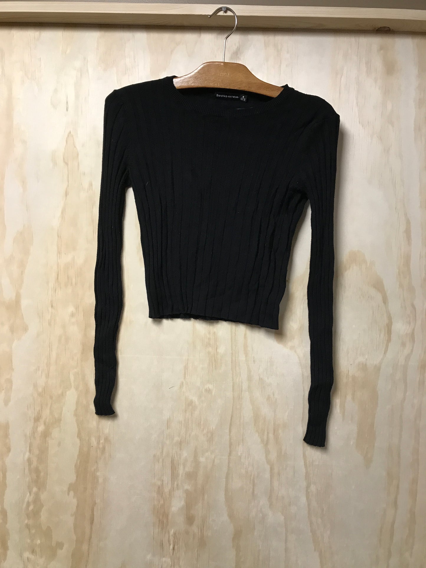 Bershka croped knit long sleeve M