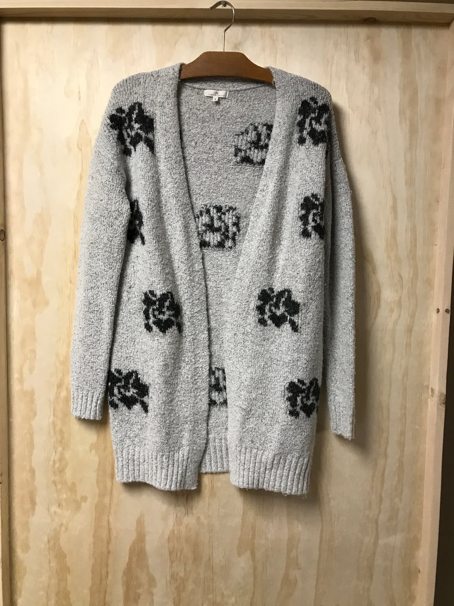 Camber & Grace knit cardigan S